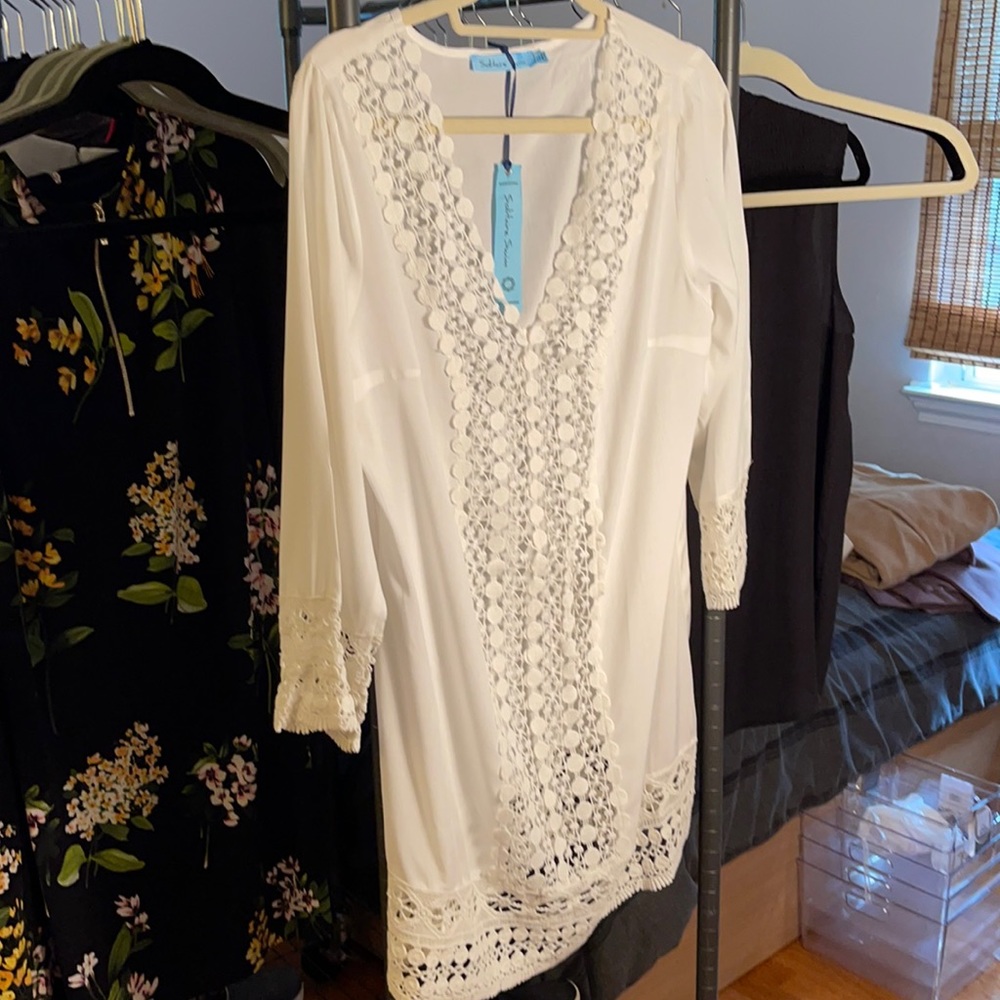 Solitaire Swim white cover up. Size Large. New with tag